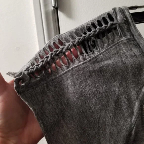 Boho crop top with brading detail short sleeve scoop neck - Picture 6 of 6